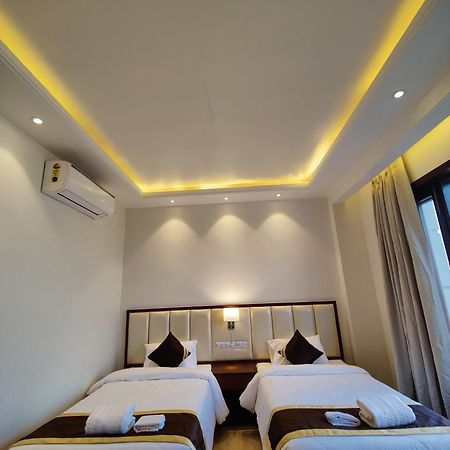 Mds Royal Resort Tulsipur Exteriér fotografie